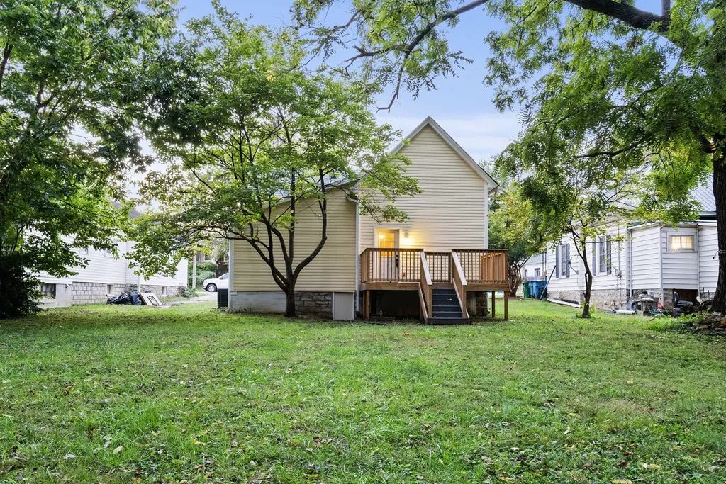 216 N 2nd Street Danville KY 40422