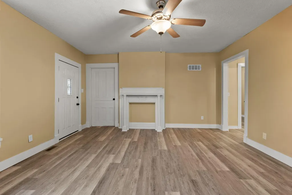 216 N 2nd Street Danville KY 40422