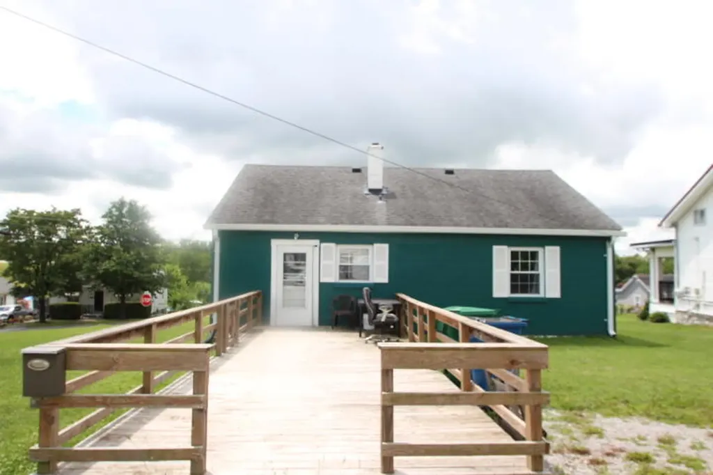 449 Mooreland Avenue Harrodsburg KY 40330
