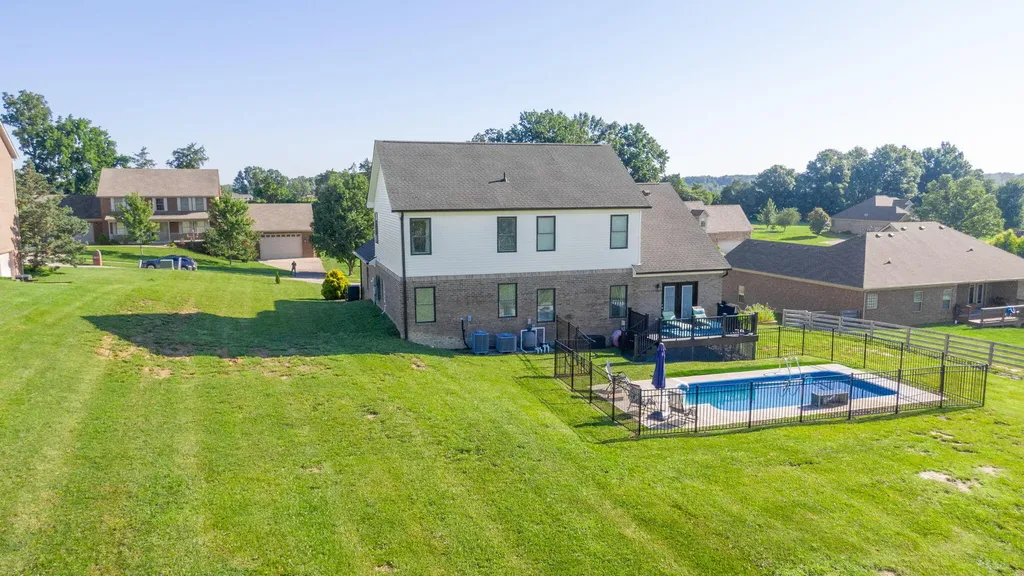 126 Braemar Drive Richmond KY 40475