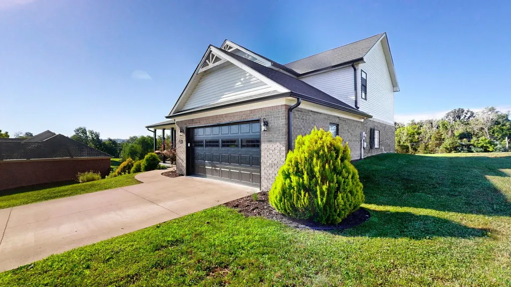 126 Braemar Drive Richmond KY 40475