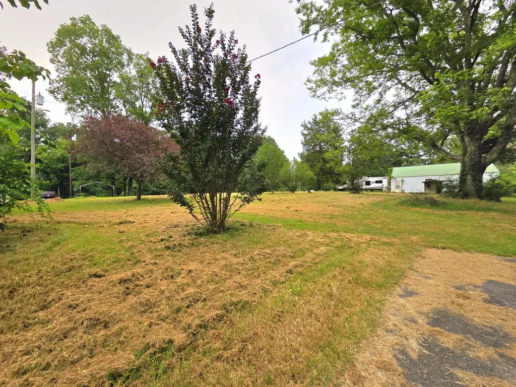 642 Oakley Road Benton KY 42025