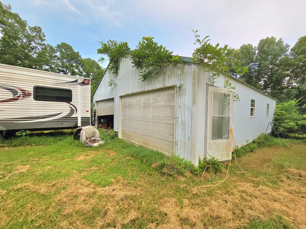 642 Oakley Road Benton KY 42025