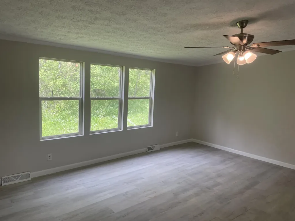 3268 Wagner Ferry Road Falmouth KY 41040