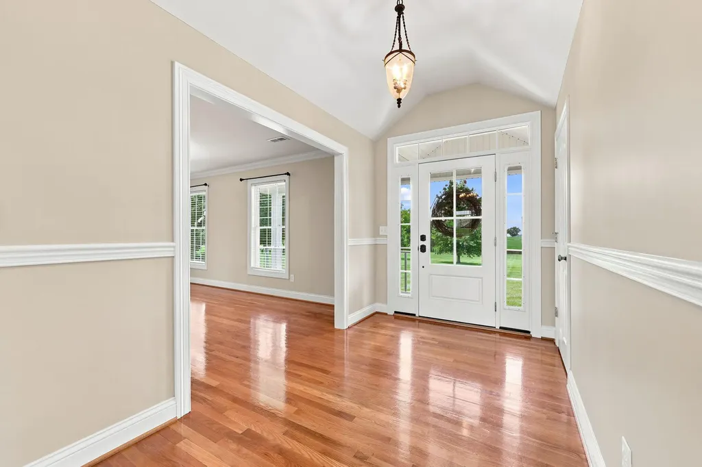 693 Swope Lane Lancaster KY 40444