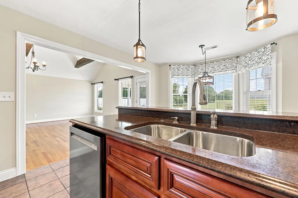 693 Swope Lane Lancaster KY 40444