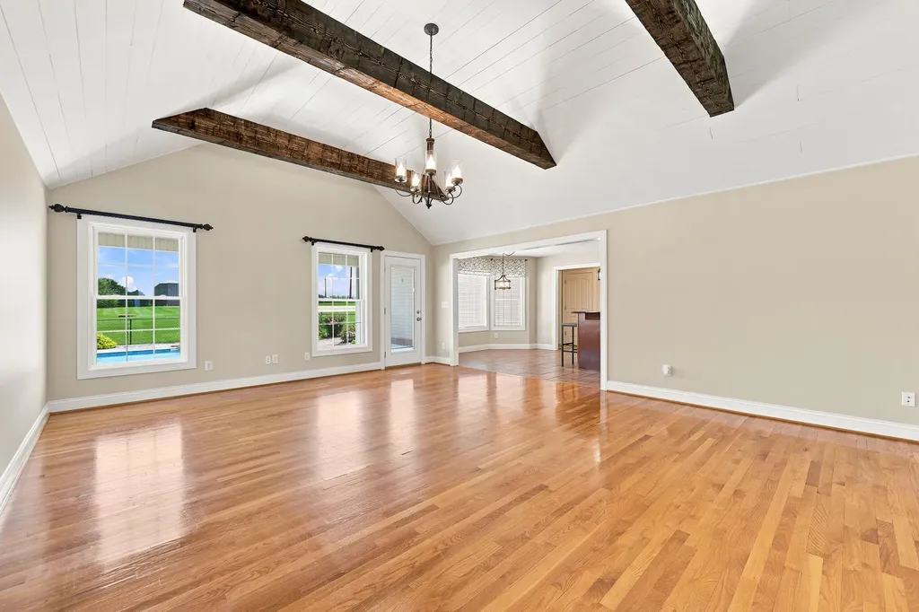 693 Swope Lane Lancaster KY 40444