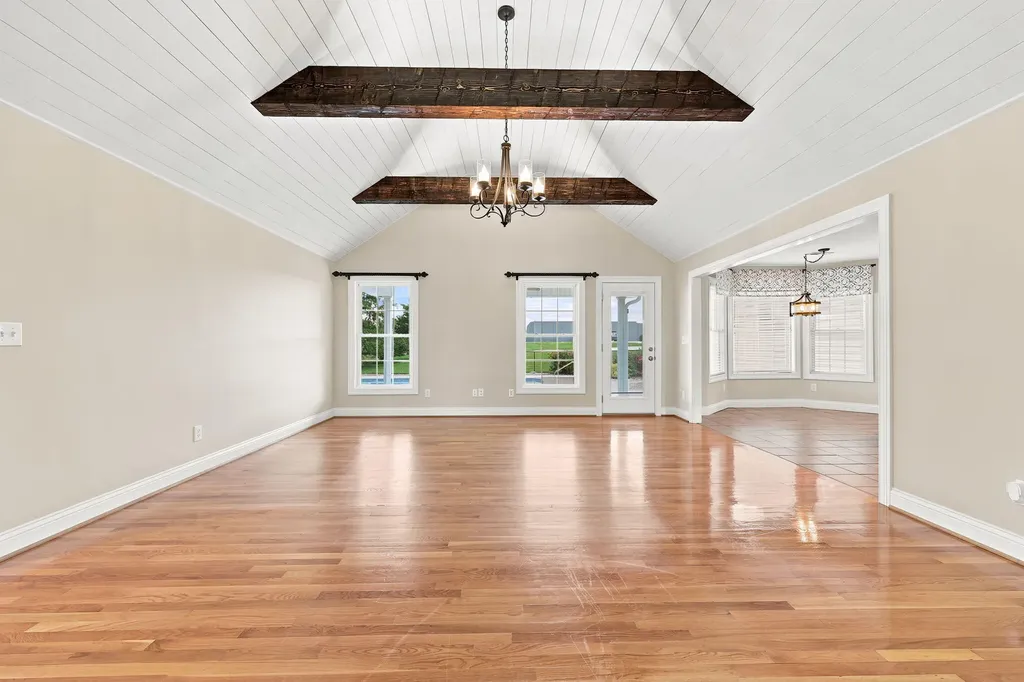 693 Swope Lane Lancaster KY 40444