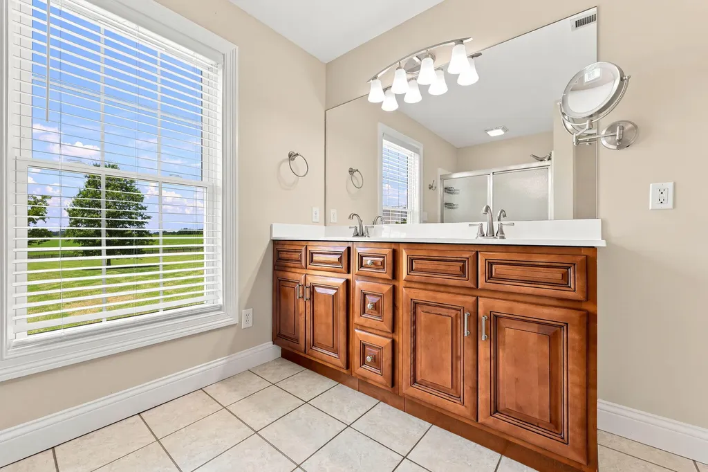 693 Swope Lane Lancaster KY 40444