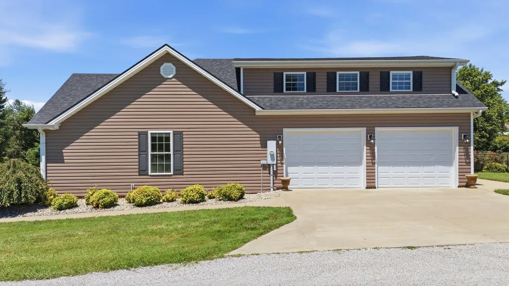 693 Swope Lane Lancaster KY 40444