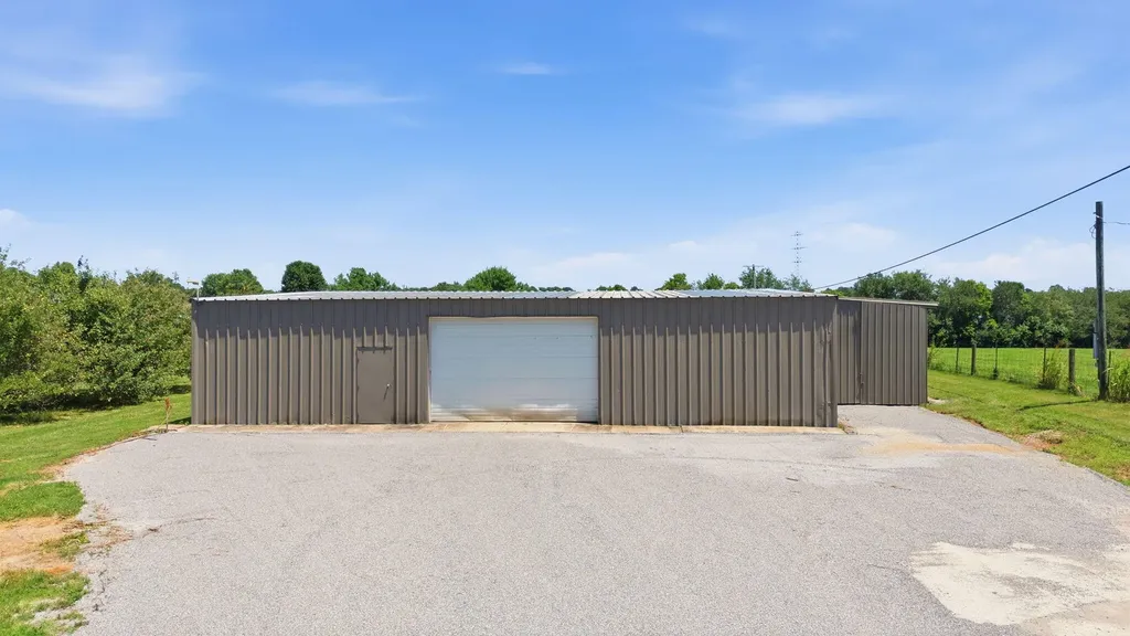 693 Swope Lane Lancaster KY 40444