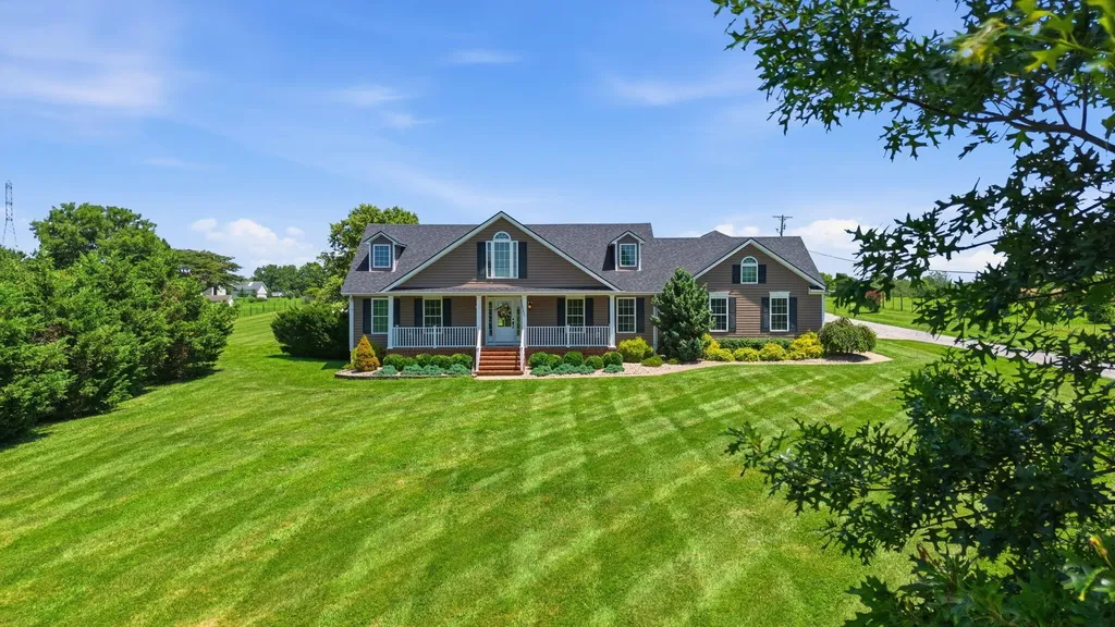 693 Swope Lane Lancaster KY 40444