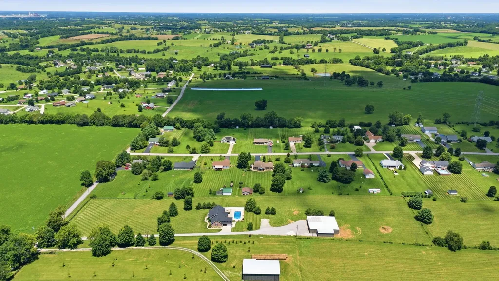 693 Swope Lane Lancaster KY 40444