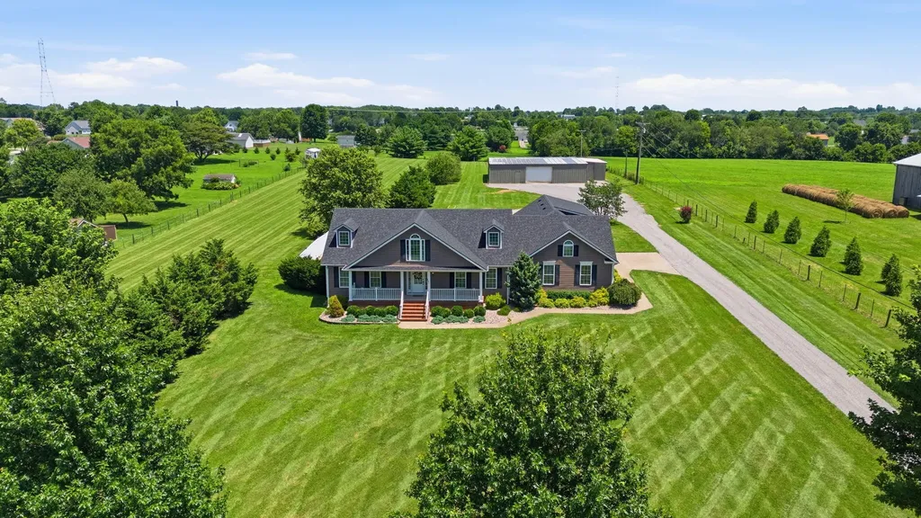 693 Swope Lane Lancaster KY 40444