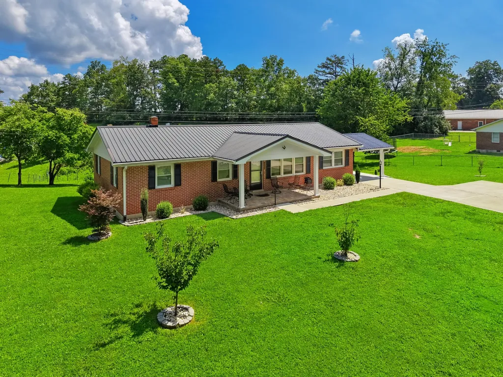 1168 Ky-587 Beattyville KY 41311