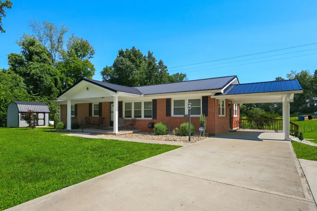 1168 Ky-587 Beattyville KY 41311