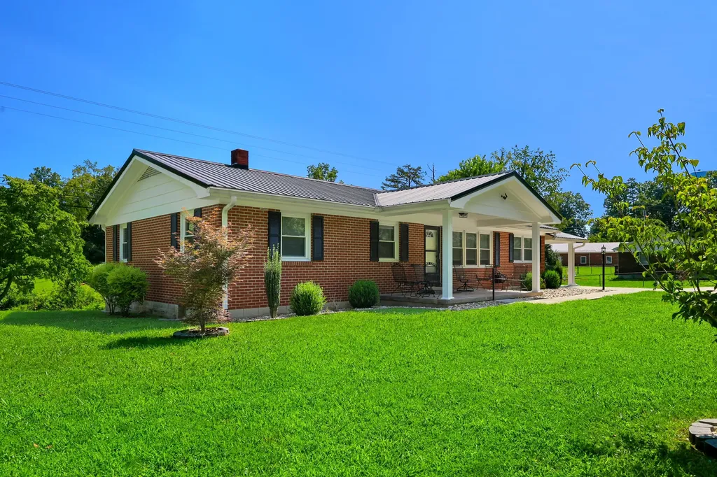 1168 Ky-587 Beattyville KY 41311