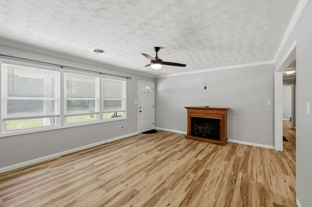 1168 Ky-587 Beattyville KY 41311