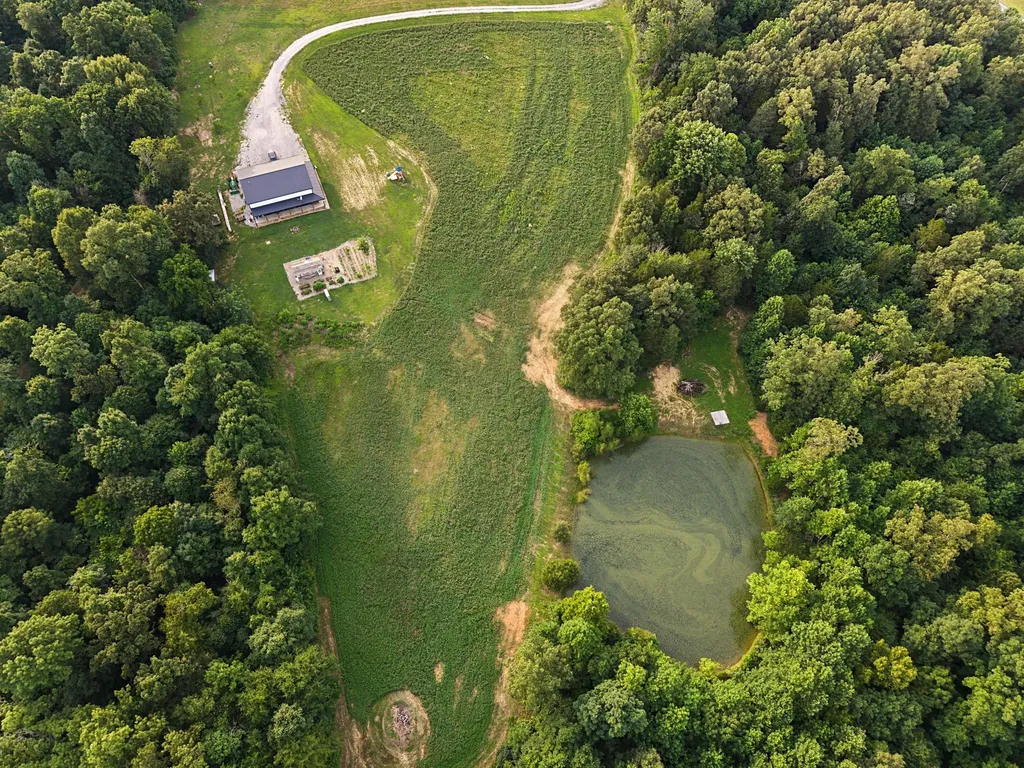 1923 Bush Road Cadiz KY 42211