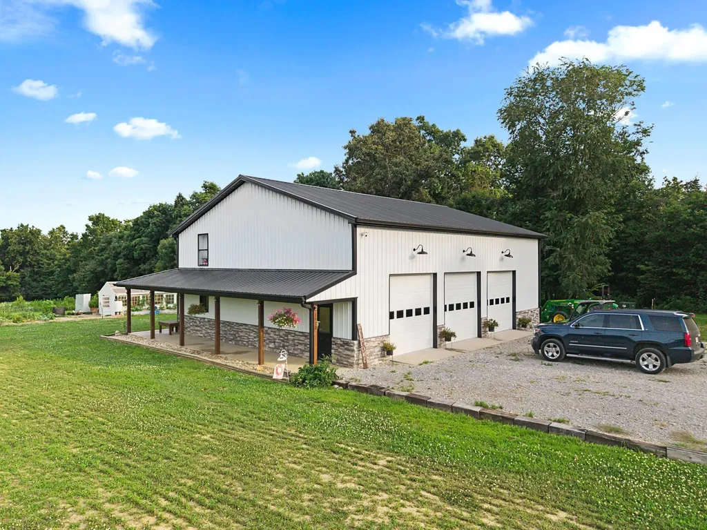 1923 Bush Road Cadiz KY 42211