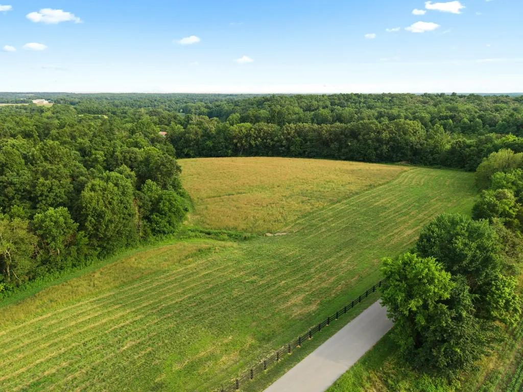 1923 Bush Road Cadiz KY 42211