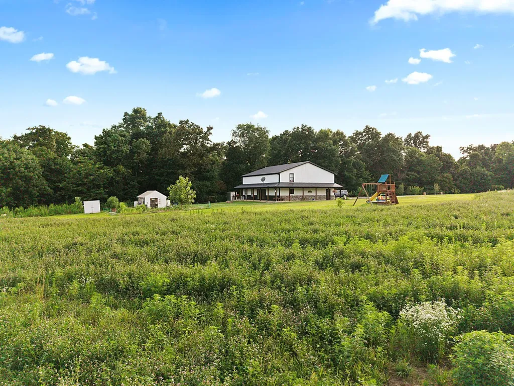 1923 Bush Road Cadiz KY 42211