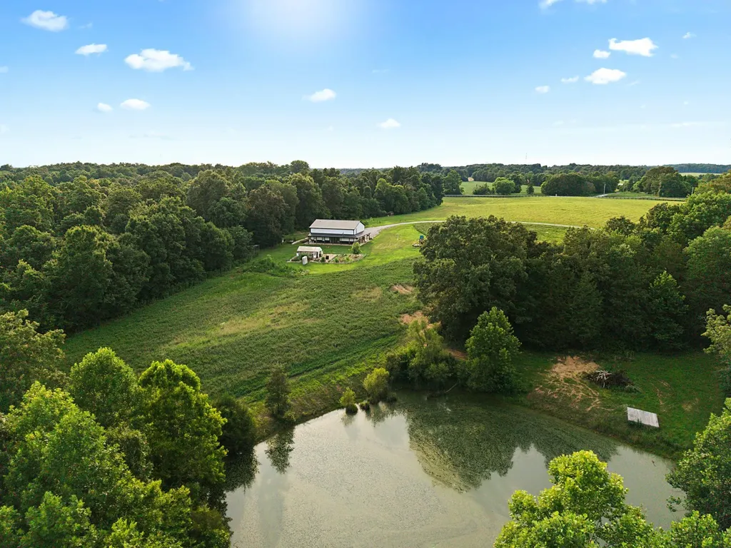 1923 Bush Road Cadiz KY 42211