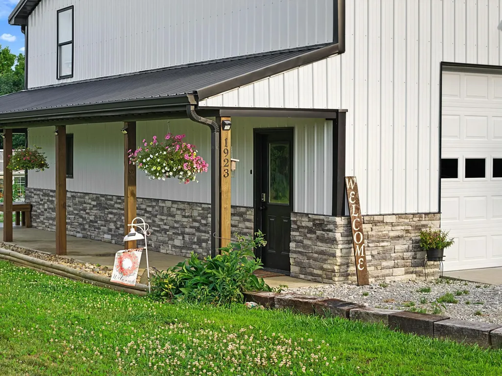1923 Bush Road Cadiz KY 42211