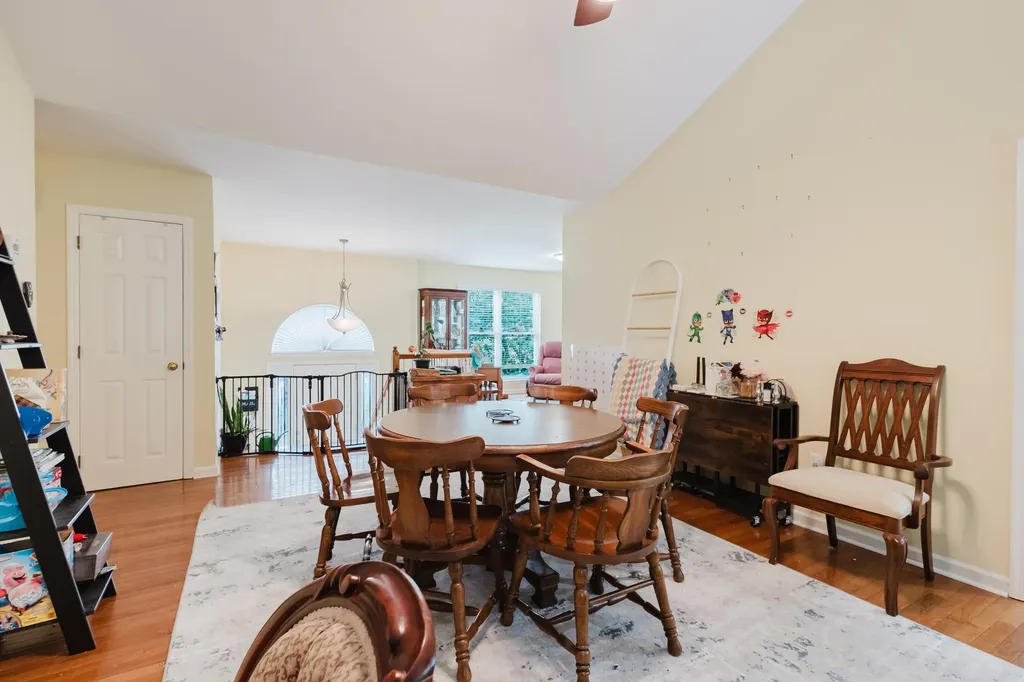 817 Palomino Lane Lexington KY 40503
