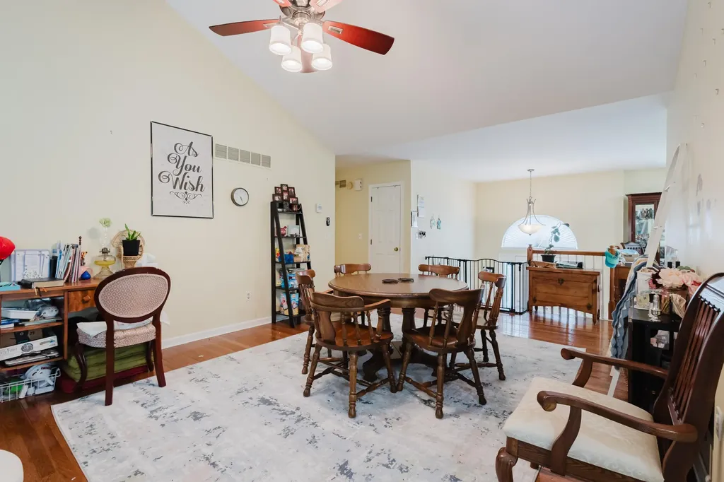 817 Palomino Lane Lexington KY 40503