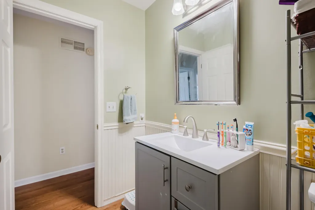 817 Palomino Lane Lexington KY 40503