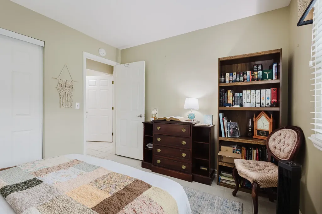 817 Palomino Lane Lexington KY 40503