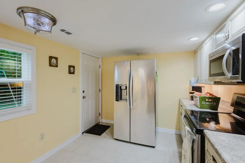 817 Palomino Lane Lexington KY 40503