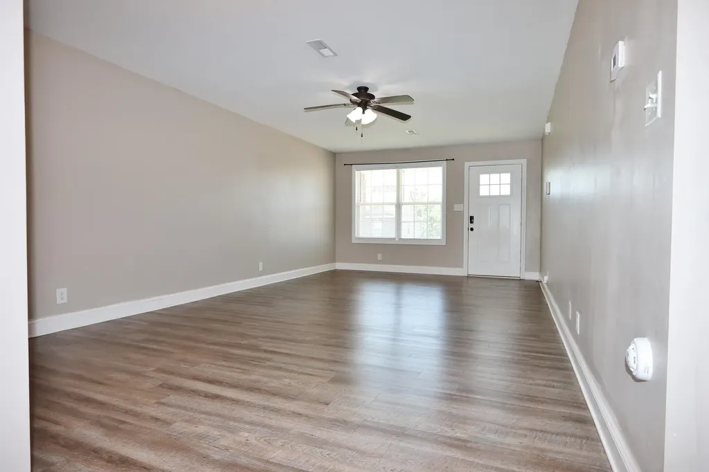 118 Ambridge Street Oak Grove KY 42262