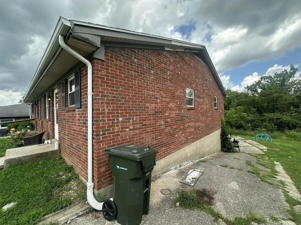 3556 - 3560 Honey Jay Court Lexington KY 40517