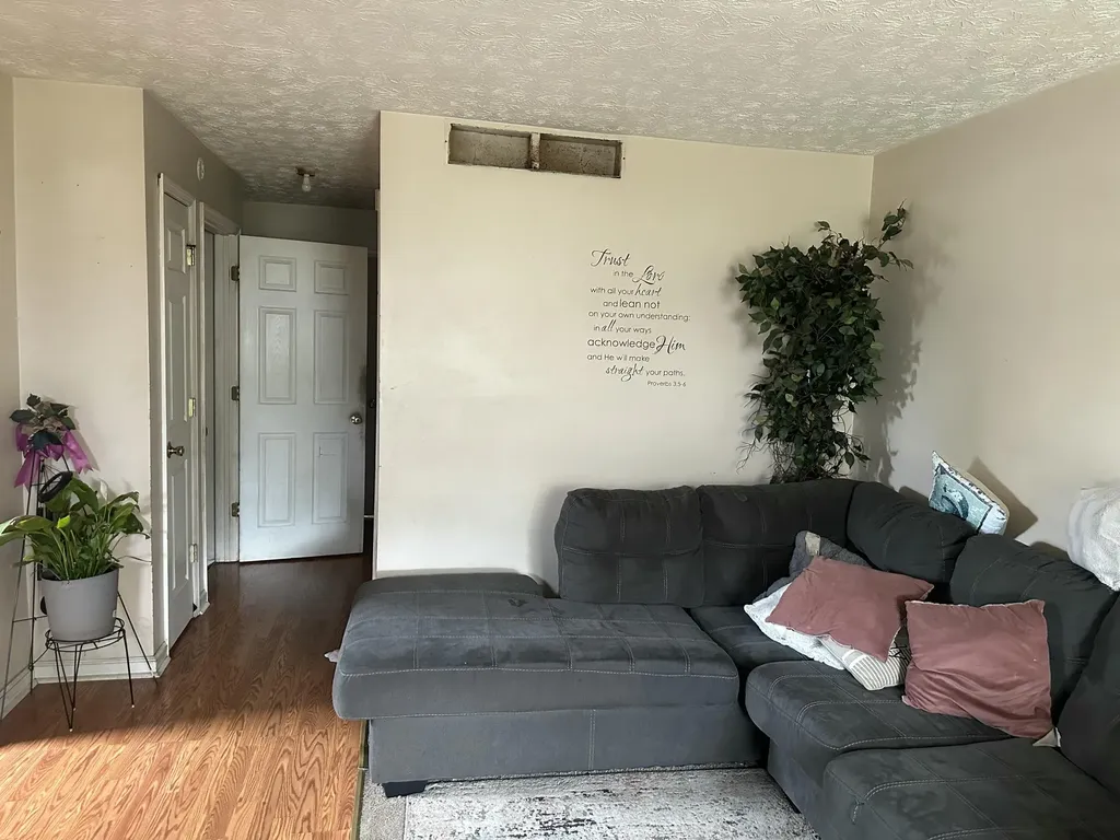 3556 - 3560 Honey Jay Court Lexington KY 40517
