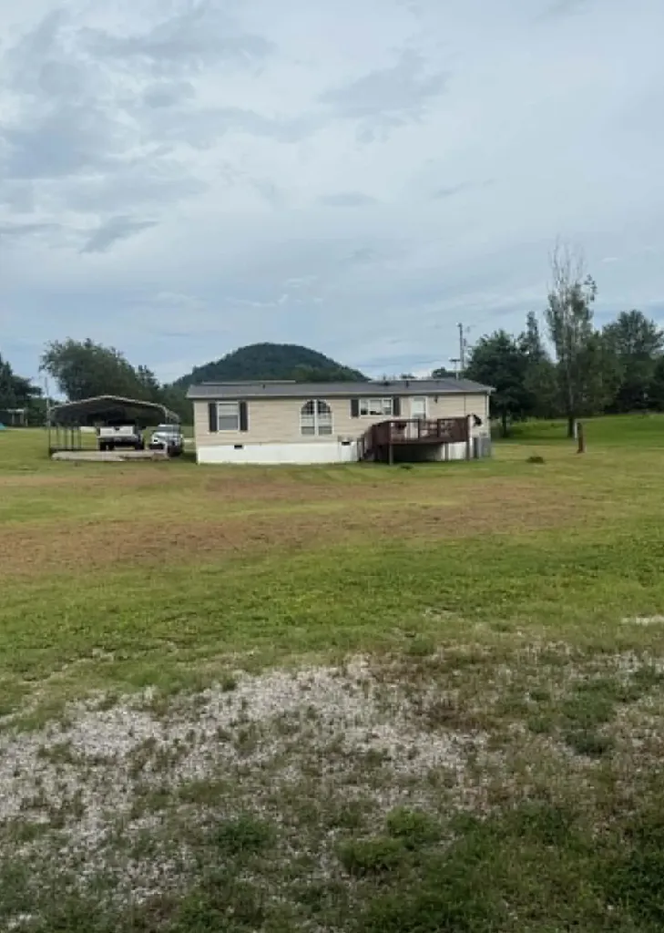 210 Three Oaks Road Irvine KY 40336