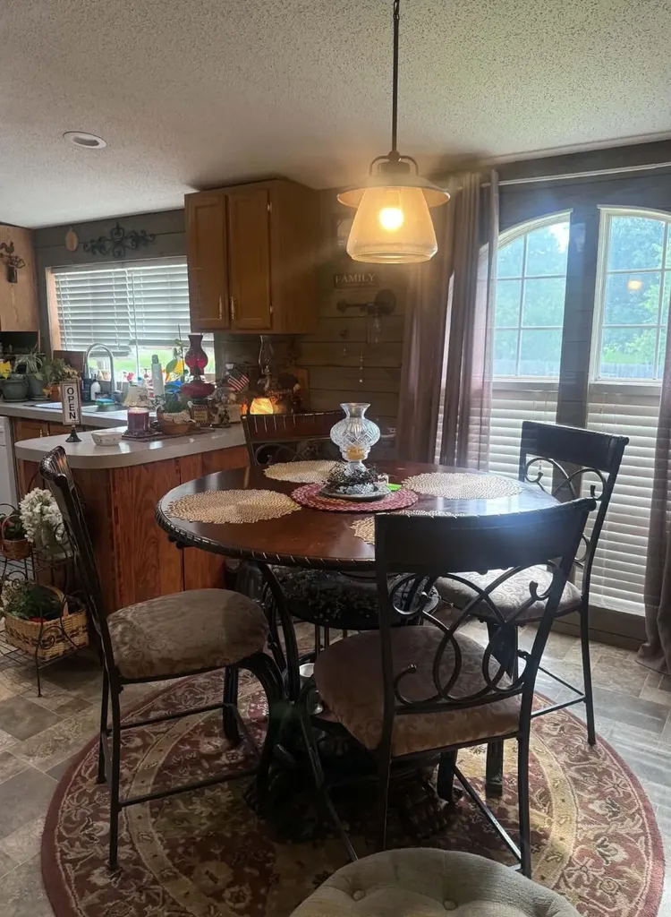 210 Three Oaks Road Irvine KY 40336