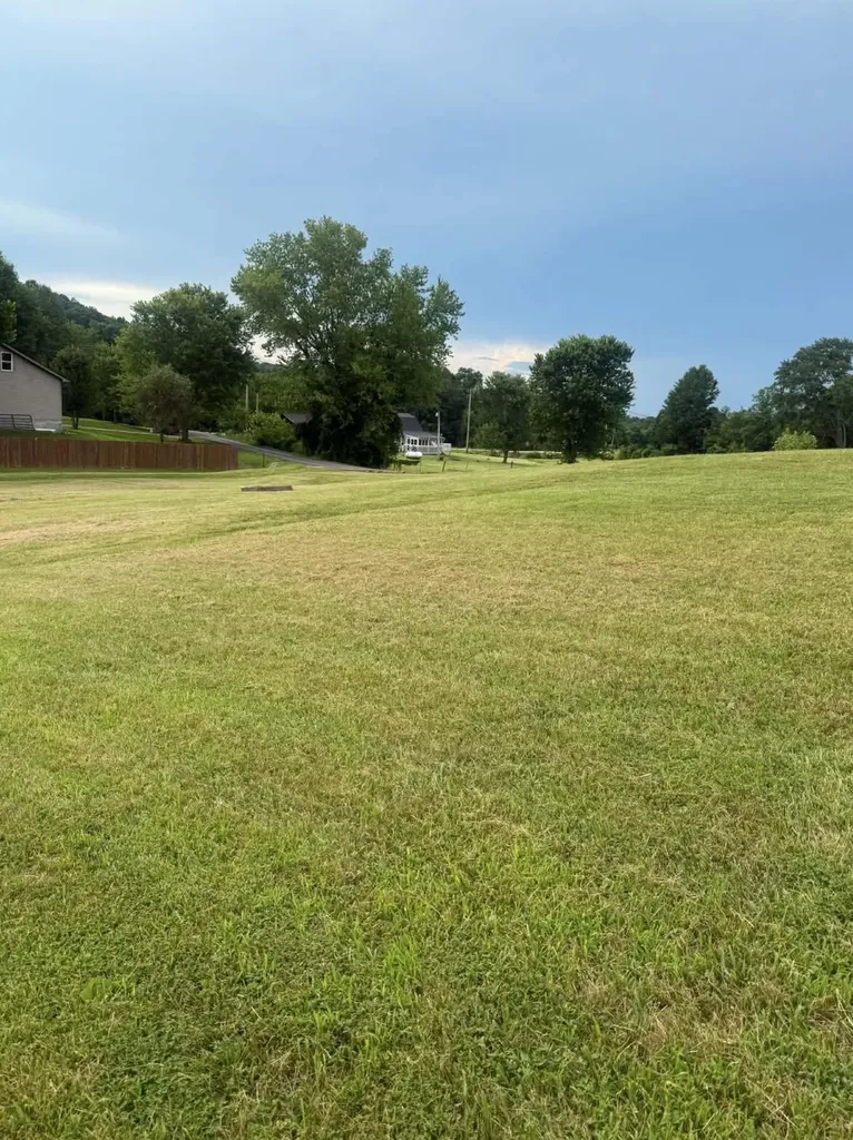 210 Three Oaks Road Irvine KY 40336