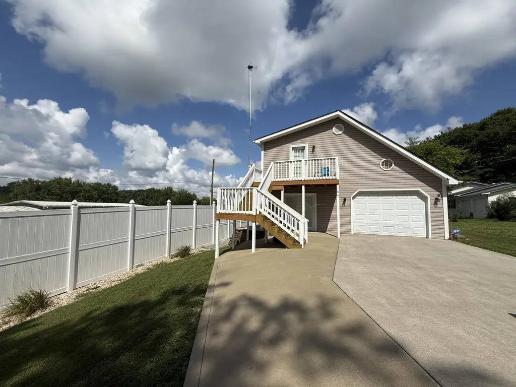 104 Rush Lane London KY 40741