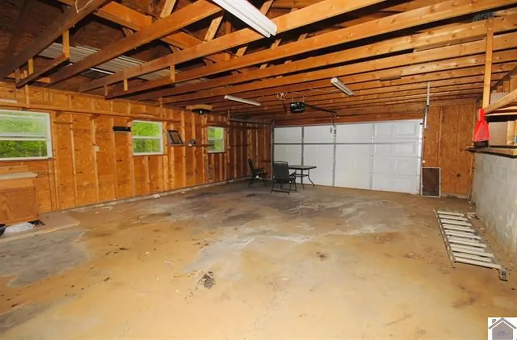 40 Oriole Drive Eddyville KY 42038