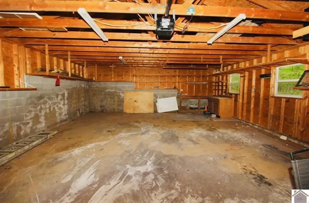 40 Oriole Drive Eddyville KY 42038