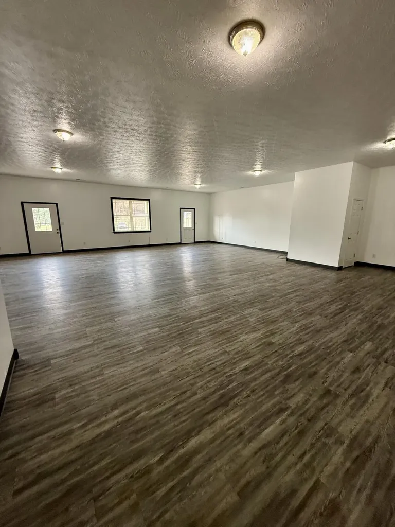 14674 Us-421 N Highway Mckee KY 40447