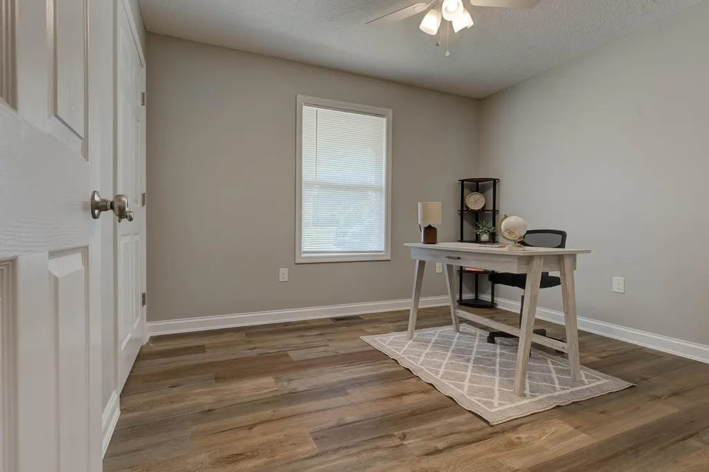 30 Hughes Avenue Winchester KY 40391