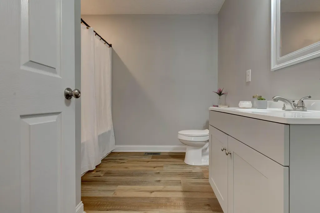 30 Hughes Avenue Winchester KY 40391