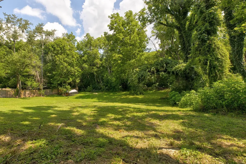 30 Hughes Avenue Winchester KY 40391