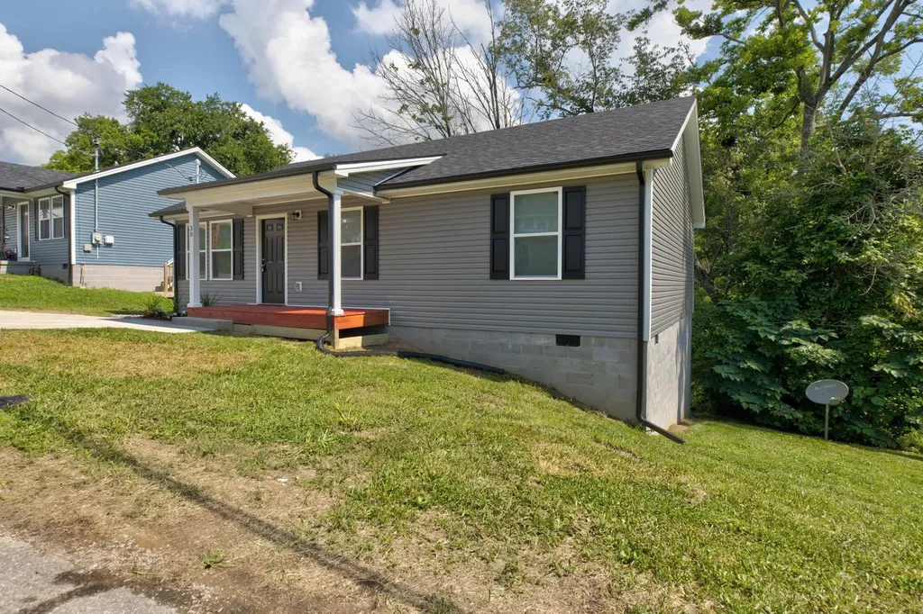 30 Hughes Avenue Winchester KY 40391
