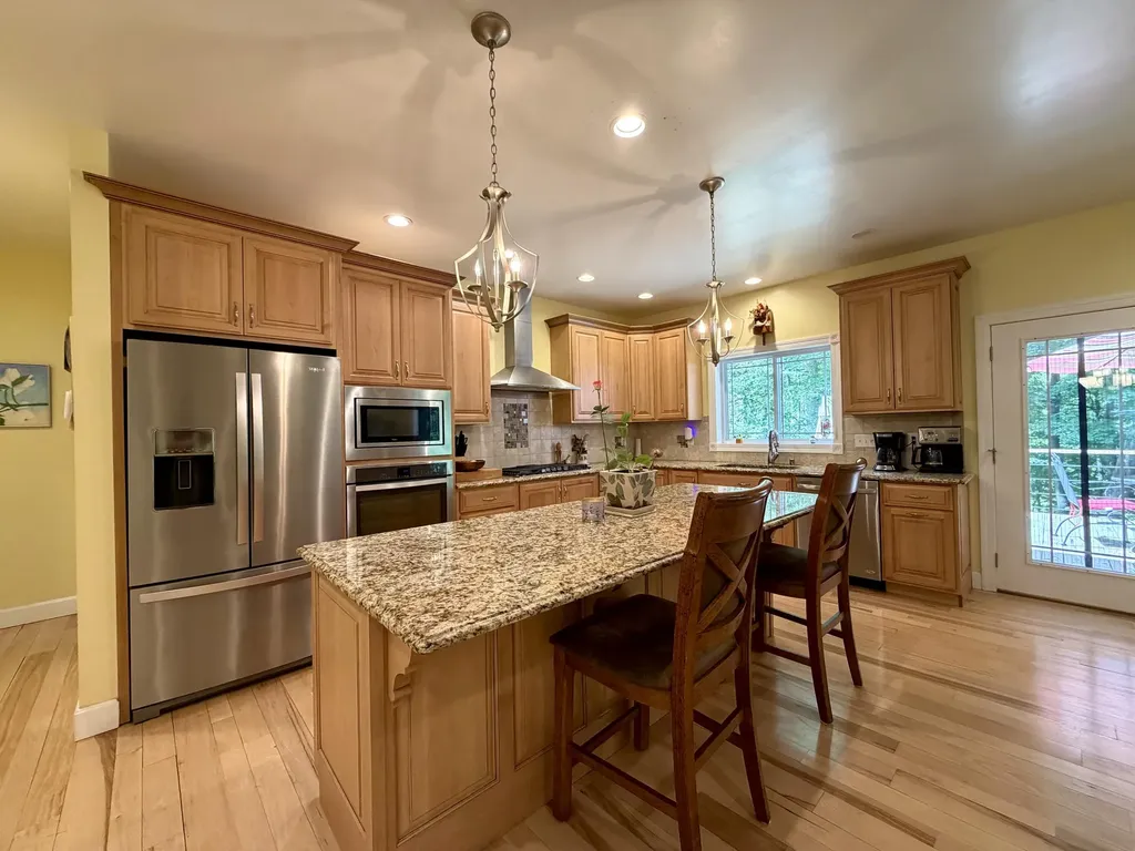 172 Periwinkle Hill Road Cadiz KY 42211