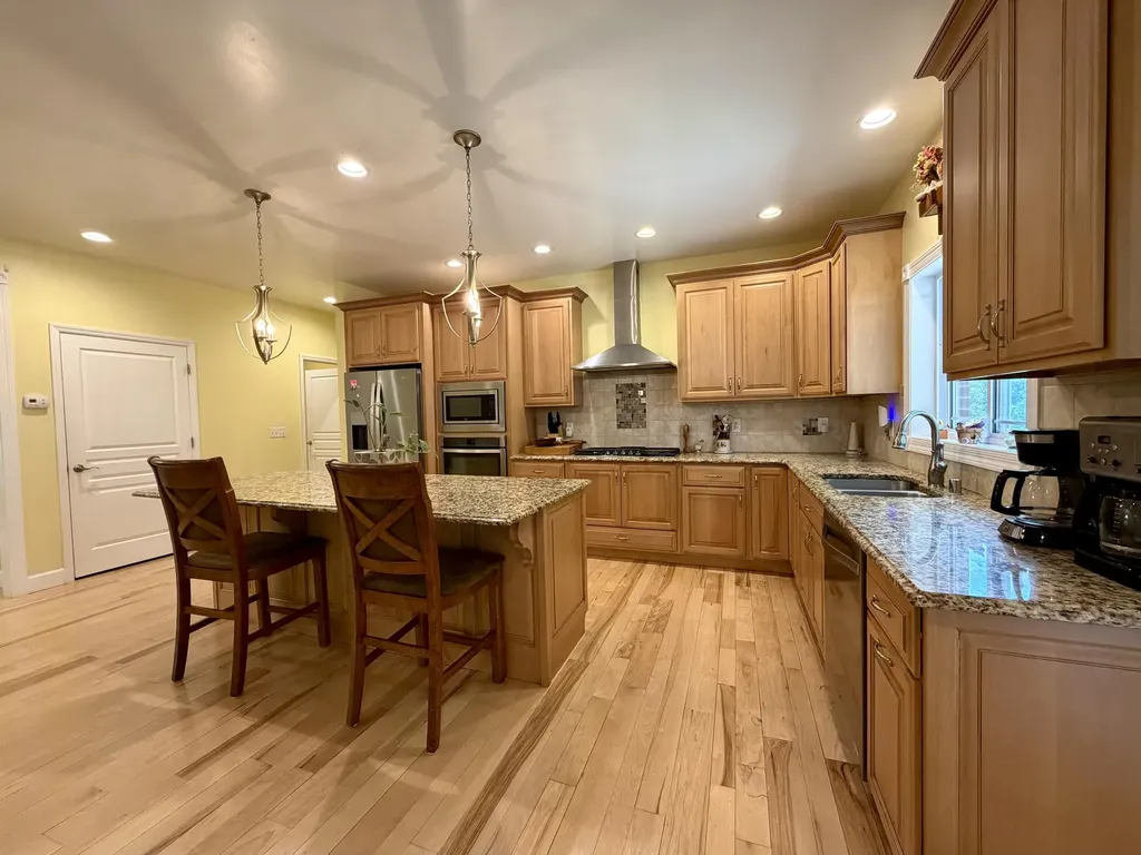 172 Periwinkle Hill Road Cadiz KY 42211