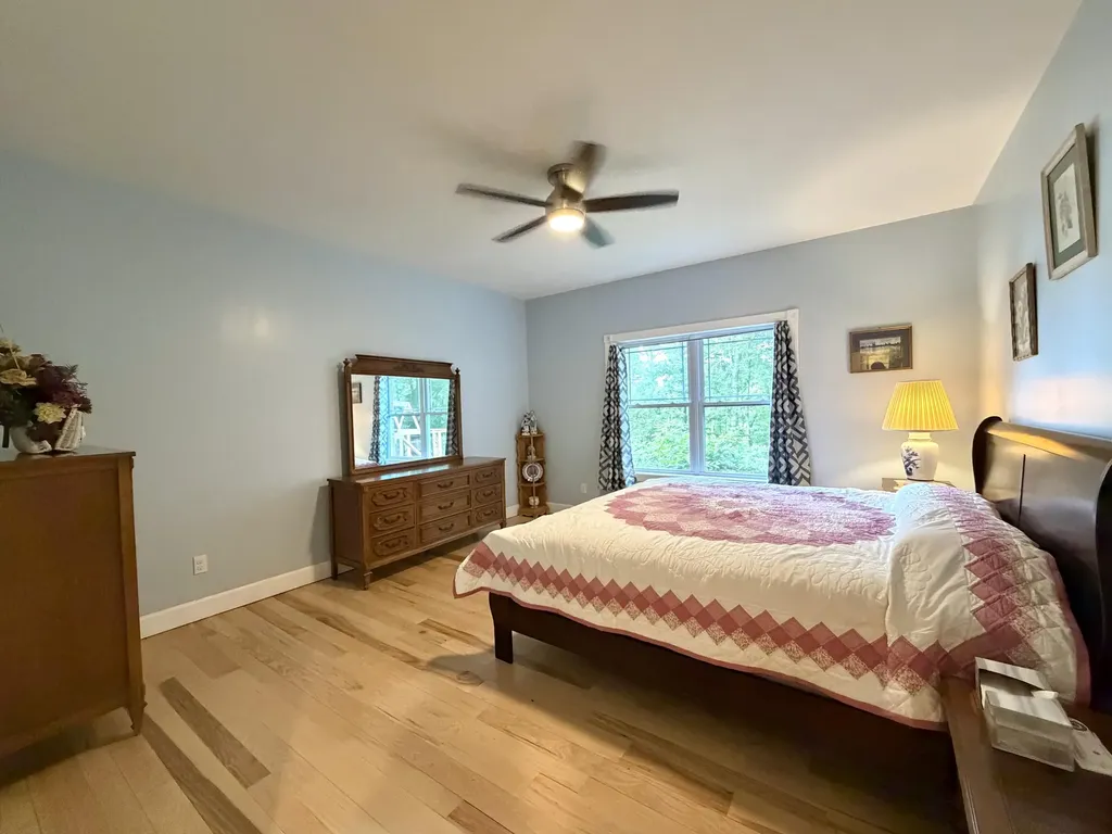 172 Periwinkle Hill Road Cadiz KY 42211
